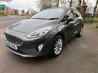 Used Ford Fiesta Titanium 100 HP (73 kW) 2018 Grey Hatchback