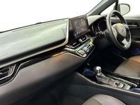 Used Toyota C-HR Design 120 HP (88 kW) 2023 White SUV