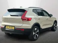 Used Volvo XC40 Plus 161 HP (118 kW) 2024 Gold SUV