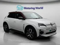 Used Renault R5 Urban 88 kW (120 HP) 2025 Hatchback