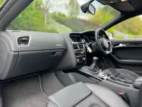 Begagnad Audi A5 Black Edition 177 HK (130 kW) 2013 Grå Sportkupé