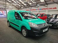 Used Citroën Berlingo 100 HP (73 kW) 2016 Green MPV