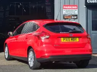 Używany Ford Focus Titanium 120 KM (88 kW) 2015 Czerwony Hatchback