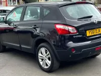Używany Nissan Qashqai Acenta 110 KM (80 kW) 2012 Czarny SUV
