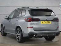 Begagnad BMW X5 M Sport 352 HK (258 kW) 2025 Grå SUV