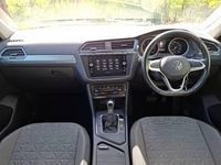 Usado VW Tiguan Life 150 CV (110 kW) 2021 Gris SUV