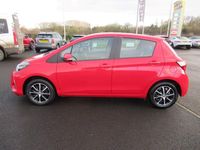 Used Toyota Yaris 111 HP (81 kW) 2018 Red Hatchback