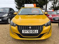 Used Peugeot 208 Active 75 HP (55 kW) 2020 Yellow Hatchback
