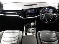 Used VW Touareg R-line 286 HP (210 kW) 2023 White SUV