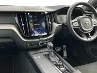 Used Volvo XC60 R-Design 250 HP (183 kW) 2018 Red SUV