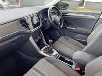 Used VW T-Roc SE 115 HP (84 kW) 2020 Red SUV