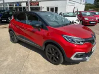 Used Renault Captur GT-Line 90 HP (66 kW) 2018 Red black SUV
