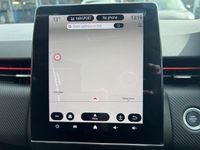 Used Renault Clio V RS Line 90 HP (66 kW) 2023 White Hatchback