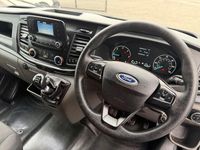 Usado Ford Transit S 130 HP (95 kW) 2023 Branco Van