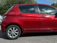 Used Toyota Yaris 69 HP (50 kW) 2013 Red Hatchback