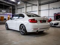 Used BMW 218 Sport Line 2015 White Coupe