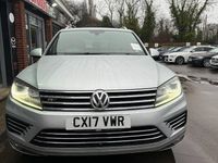 Begagnad VW Touareg R-line Plus 262 HK (192 kW) 2017 Silver SUV