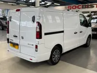 Used Vauxhall Vivaro S 90 HP (66 kW) 2016 White MPV