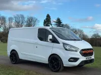 Used Ford Transit Custom Limited 130 HP (95 kW) 2019 White Van