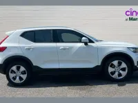 Used Volvo XC40 Momentum 150 HP (110 kW) 2019 White SUV