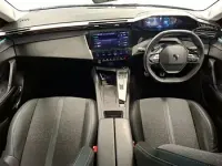 Used Peugeot 308 Allure 131 HP (96 kW) 2022 Green Hatchback