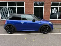 Used Mini Cooper Hatch 134 HP (98 kW) 2018 Blue Hatchback