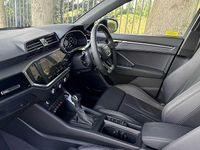 Used Audi Q3 Black Edition 150 HP (110 kW) 2025 Glacier white metallic SUV