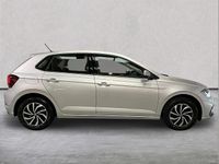 Usado VW Polo Life 80 HP (58 kW) 2023 Prateado Citadino