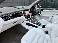 Used Porsche Macan GTS 375 HP (275 kW) 2020 Green SUV