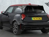 Used Mini Cooper SE Hatch 158 kW (215 HP) 2025 Black Hatchback