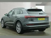Usado Audi e-tron Black Edition 300 kW (408 HP) 2023 Cinzento SUV
