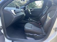 Begagnad Audi A1 S-Line 2013 Vit Halvkombi