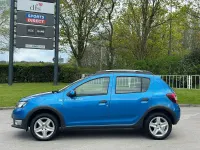 Used Dacia Sandero Lauréate 2015 Blue Hatchback