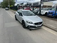 Käytetty Volvo V40 SE 2016 Hopea Viistoperä