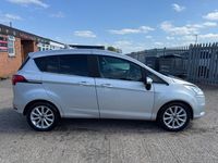 Begagnad Ford B-MAX Titanium 105 HK (77 kW) 2017 Silver Minibuss