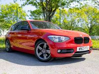 Begagnad BMW 120 Sport Line 184 HK (135 kW) 2012 Röd Halvkombi
