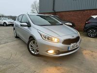 Used Kia Ceed 126 HP (92 kW) 2013 Silver Hatchback