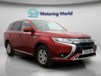 Usado Mitsubishi Outlander P-HEV 224 HP (164 kW) 2021 Vermelho SUV