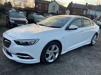 Used Vauxhall Insignia SRi 165 HP (121 kW) 2018 White Hatchback
