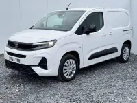 Used Vauxhall Combo S 130 HP (95 kW) 2024 White MPV