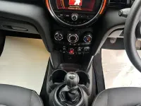 Used Mini Cooper Classic 136 HP (100 kW) 2019 Orange Hatchback