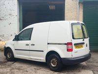 Begagnad VW Caddy 75 HK (55 kW) 2012 Vit Minibuss
