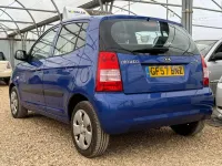 Used Kia Picanto 64 HP (47 kW) 2007 Blue Hatchback