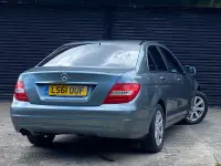 Usado Mercedes C180 SE 156 HP (114 kW) 2011 Cinzento Sedan