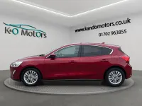 Used Ford Focus Titanium 125 HP (91 kW) 2019 Red Hatchback