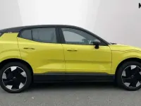 Usado Volvo EX30 Plus 200 kW (272 HP) 2024 Amarelo SUV