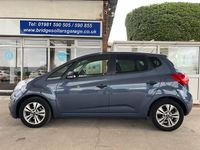 Used Kia Venga 125 HP (91 kW) 2018 Blue Hatchback