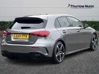 Usado Mercedes A35 AMG Premium 320 HP (235 kW) 2024 Cinzento Citadino