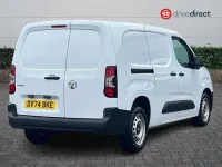 Second-hand Vauxhall Combo S 100 CP (73 kW) 2024 Alb Monovolum