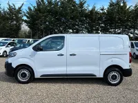 Used Citroën Dispatch 120 HP (88 kW) 2024 White MPV